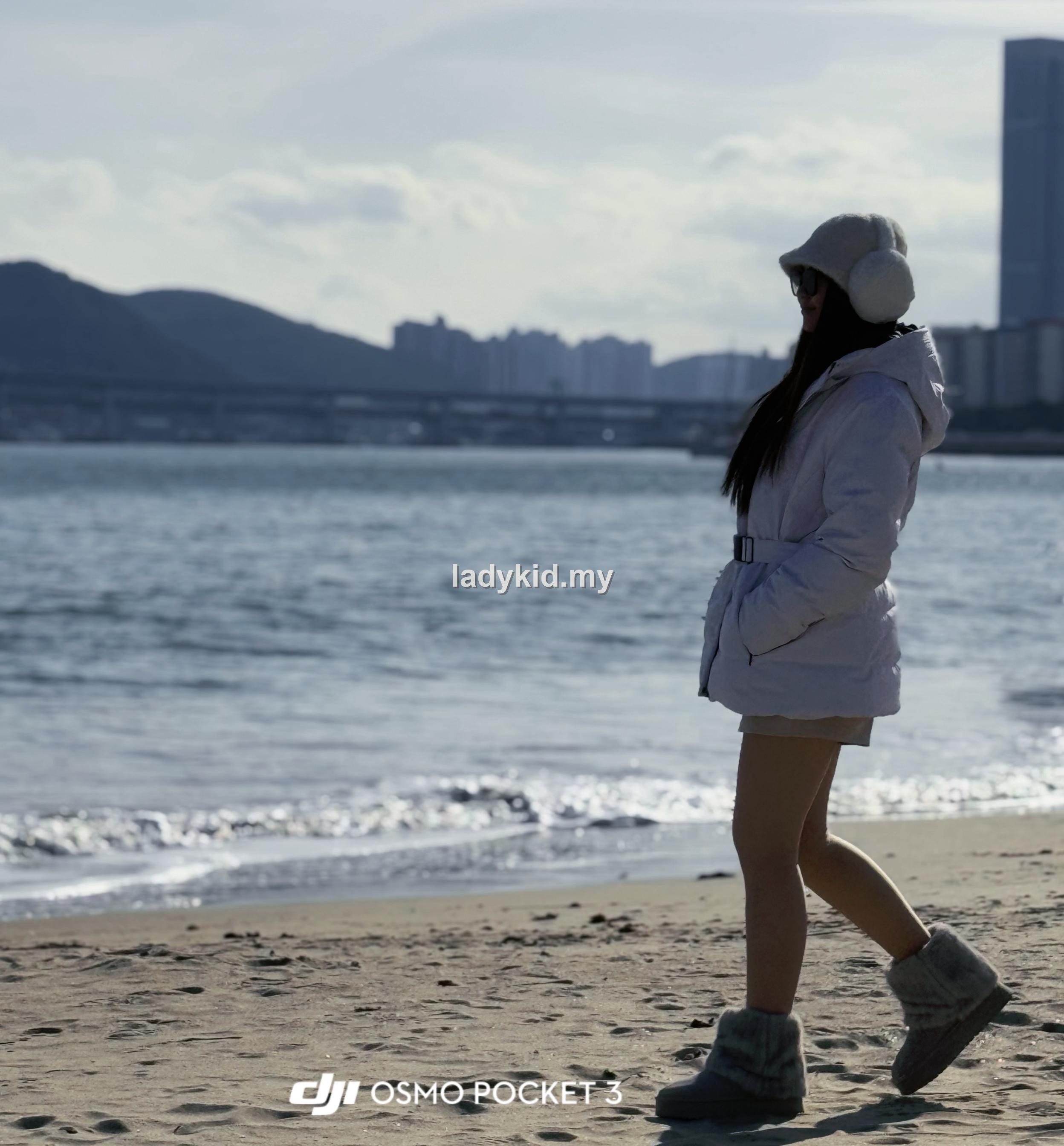Customer seaside winter outfit